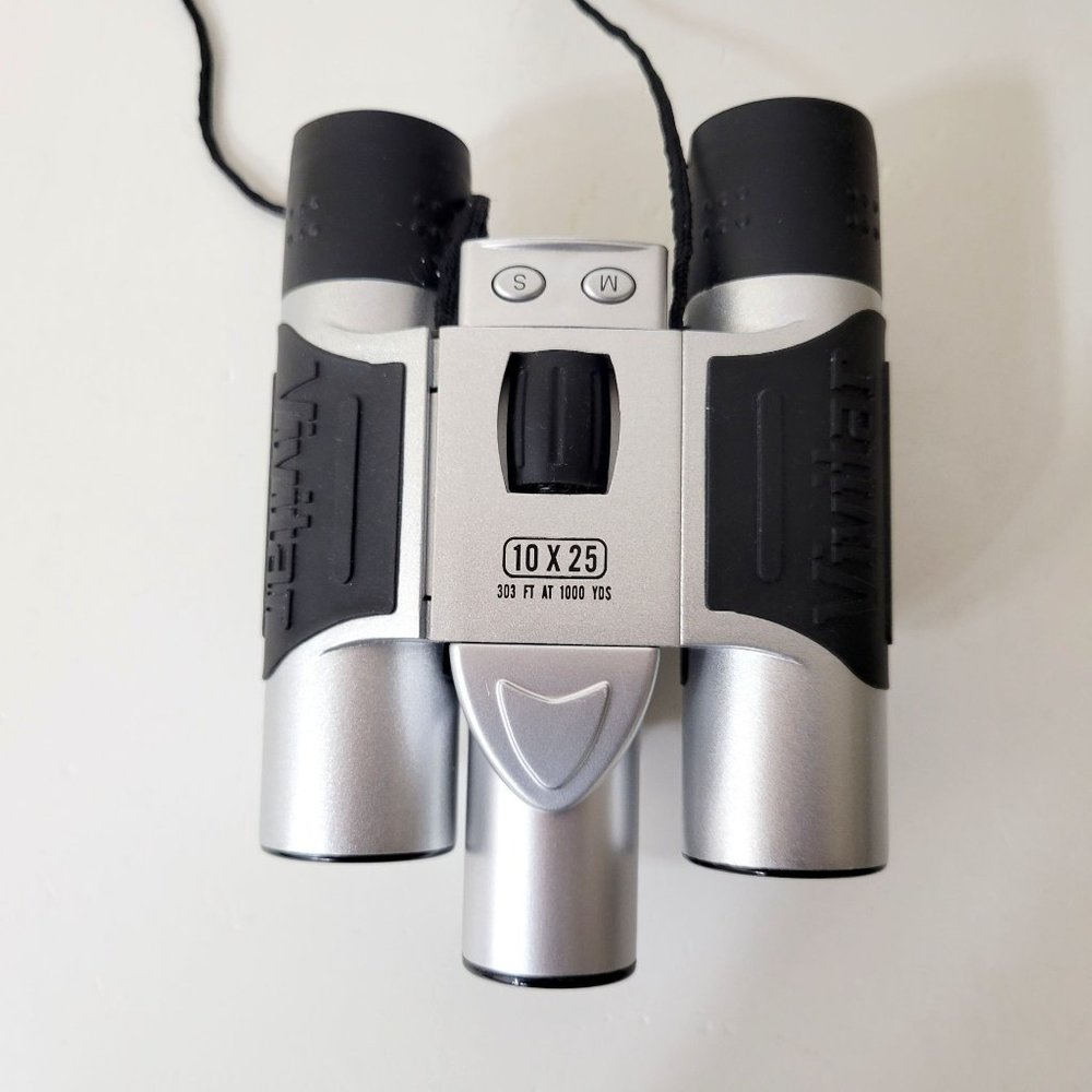 Vivitar 10 x 25 Binoculars with Case - Picture 3 of 10